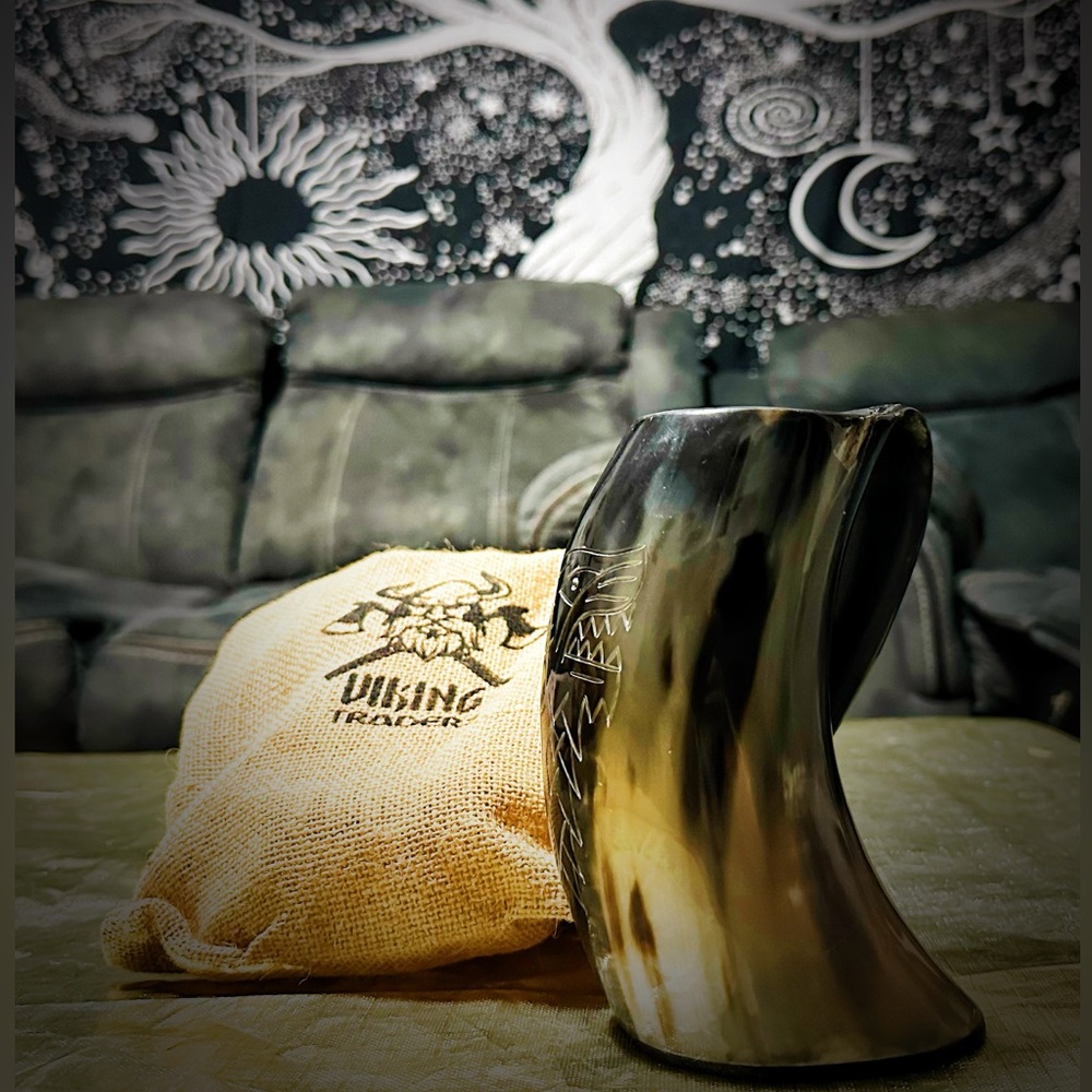 Viking Drinking Horn Mug with engraving - Picture 4 of 15